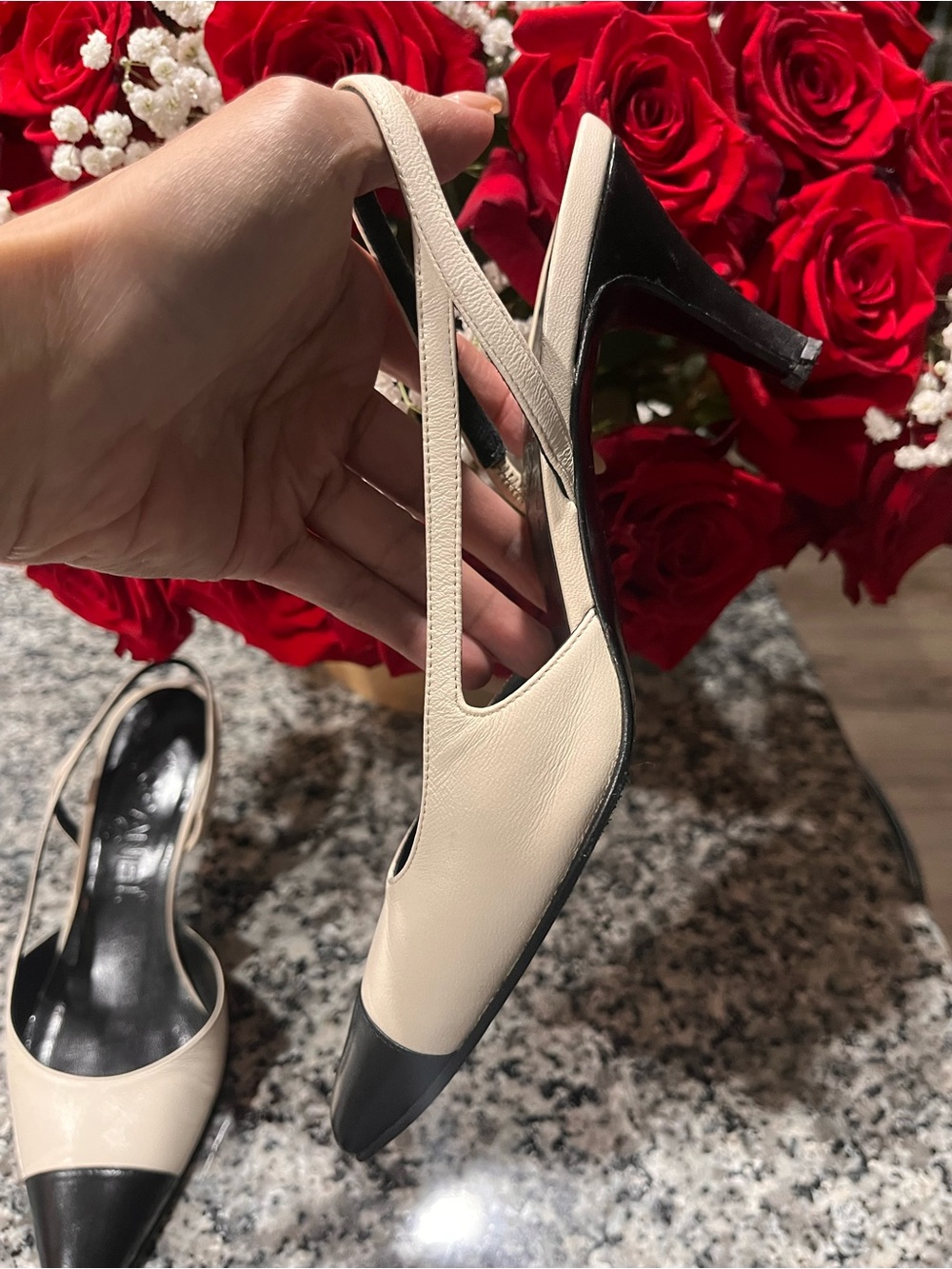 Authentic Vintage CHANEL Cream and Black Two-Tone Slingback Pumps - Picture 13 of 14